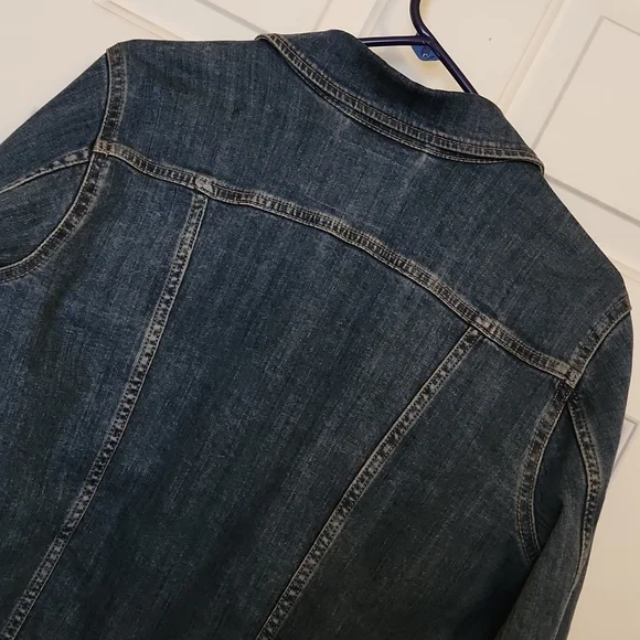 Levi's Trucker Style Denim Jacket - Picture 6 of 13